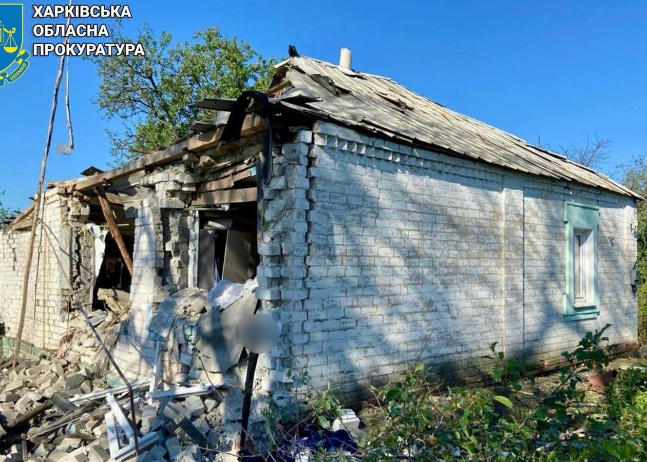 Росіяни скинули ФАБ-500 на Харківщині: постраждали мирні жителі