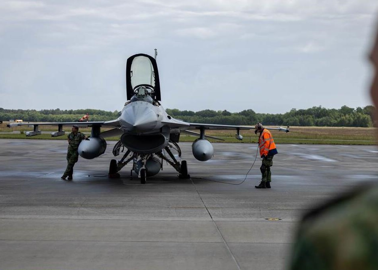 Нідерланди передали Україні останню партію F-16