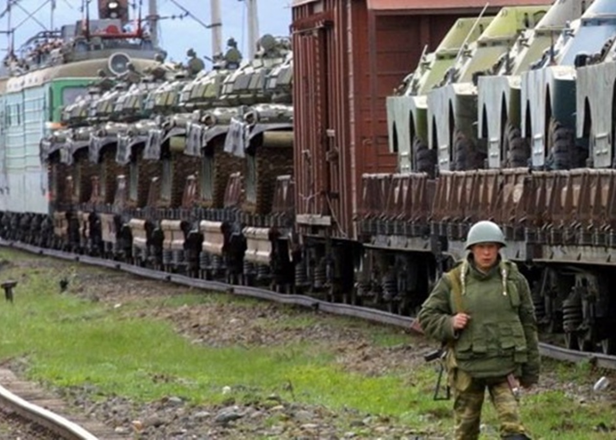 ЗСУ вразили ешелон із віськовою технікою окупантів