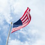 Пентагон привітав з Днем прапора США триколором РФ