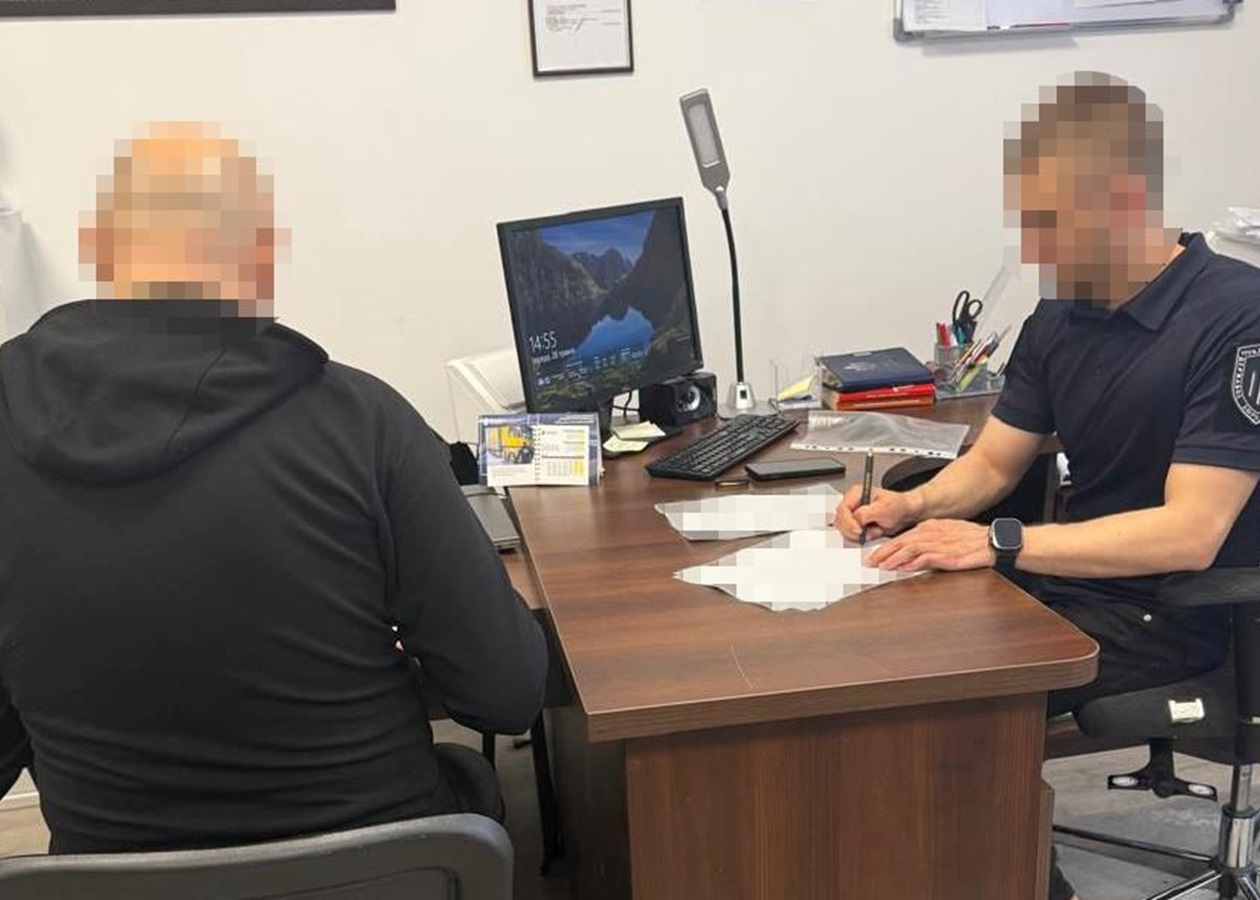 У Рівному працівник СІЗО постачав наркотики арештантці за еротичні фото