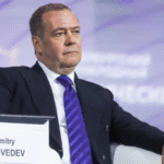 Медведєв "рекомендував" генсеку НАТО вчити російську та згадав про Сибір