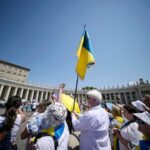 Діалог замість зброї: Папа Лев XIV закликав до молитви за мир