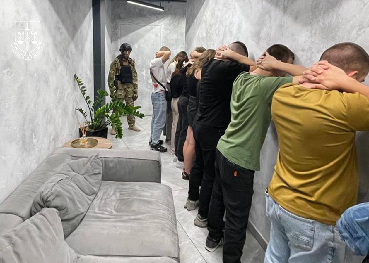 На Дніпропетровщині ліквідували мережу шахрайських колцентрів
