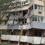 РФ вдарила по Херсону, загинула мати трьох дітей