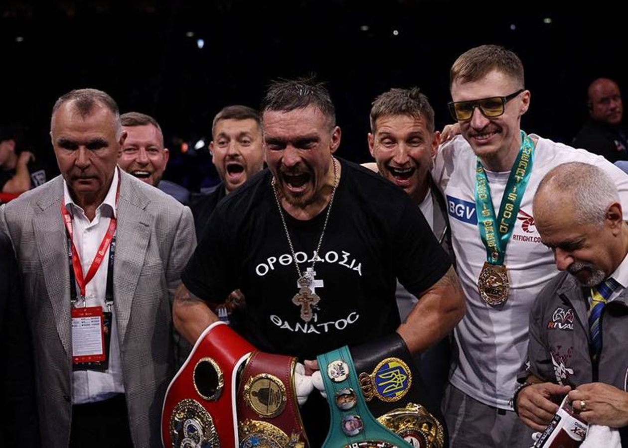 Пояс IBF опинився у Дюбуа - менеджер Усика пояснив ситуацію