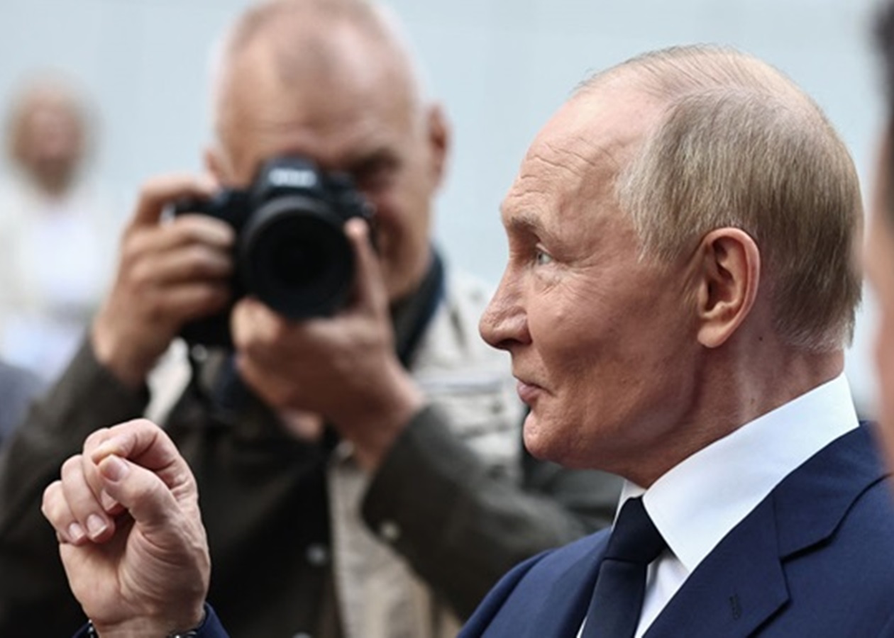 Путін обіцяє зупинити війну в обмін на схід - WSJ
